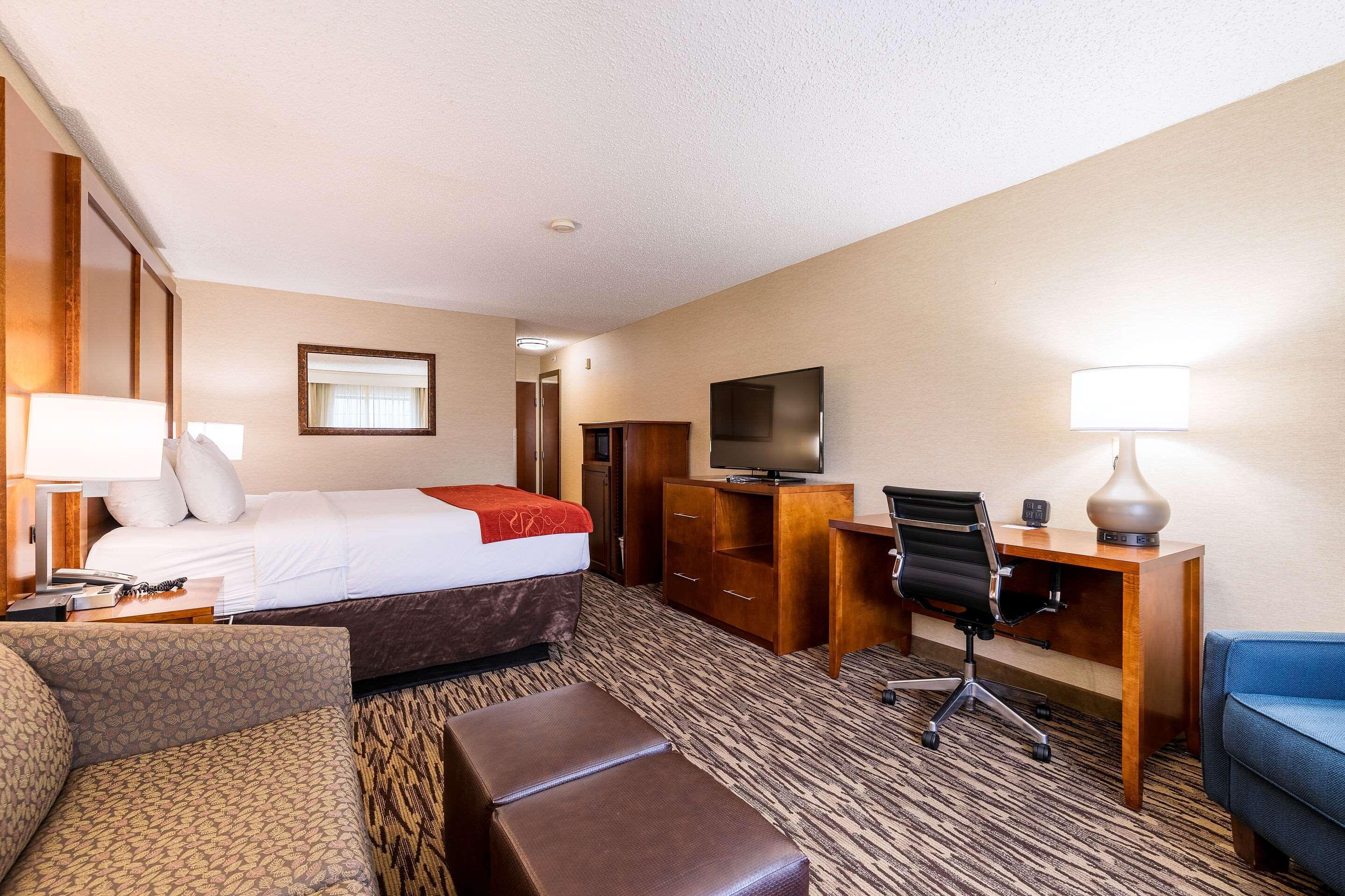 Comfort Suites Golden West On Evergreen Parkway Экстерьер фото