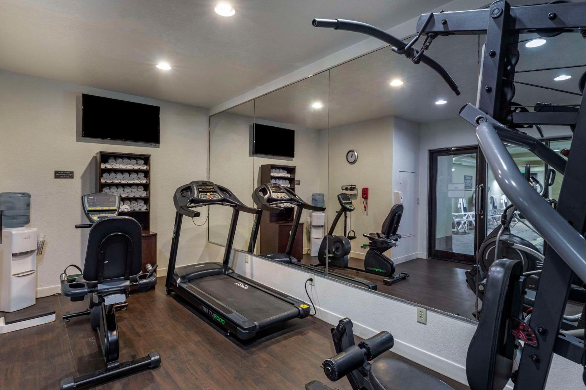 Comfort Suites Golden West On Evergreen Parkway Экстерьер фото